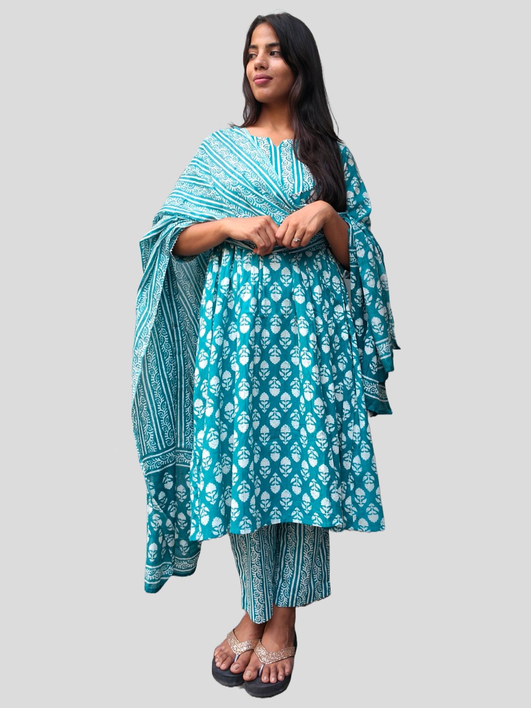 Sea Green Printed Cotton Kurta Set with Pant & Dupatta – Elegant Ethnic Wear for Women